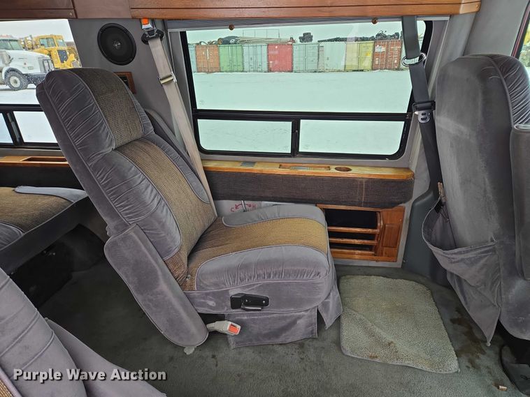 image for item EB1197 1994 Ford Starcraft E150 van