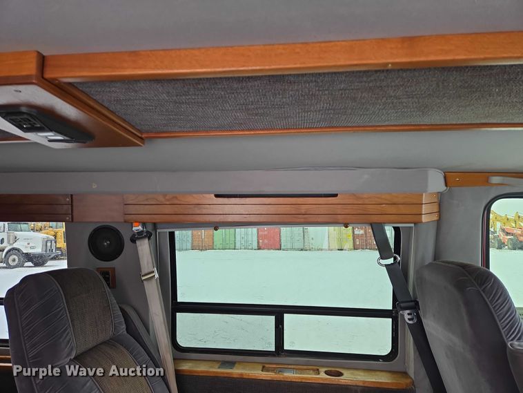 image for item EB1197 1994 Ford Starcraft E150 van