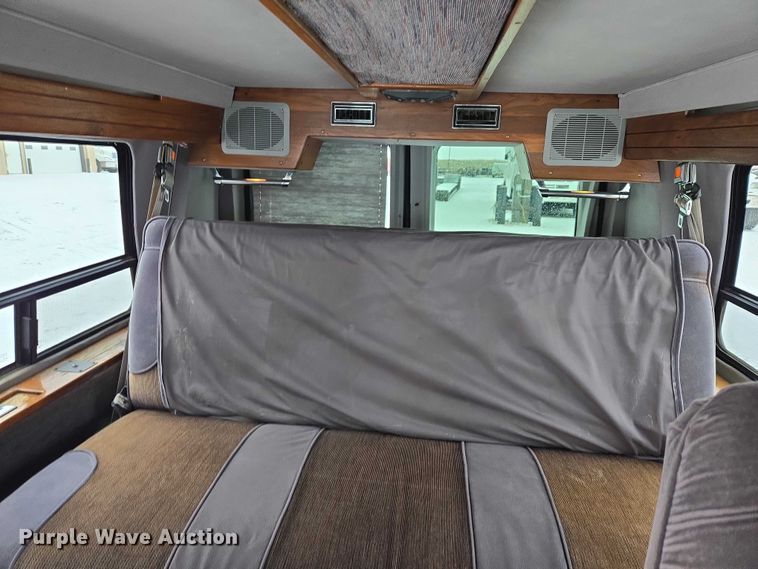 image for item EB1197 1994 Ford Starcraft E150 van