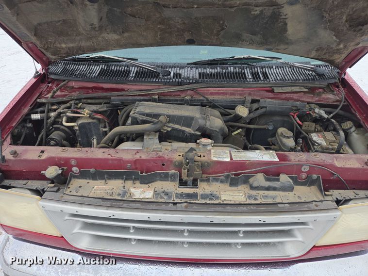 image for item EB1197 1994 Ford Starcraft E150 van