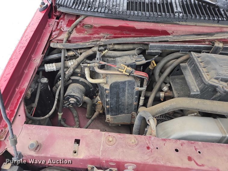 image for item EB1197 1994 Ford Starcraft E150 van