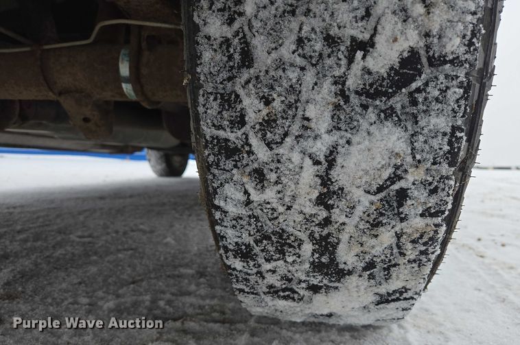 image for item EB1197 1994 Ford Starcraft E150 van