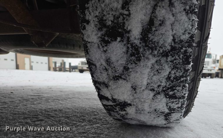 image for item EB1197 1994 Ford Starcraft E150 van