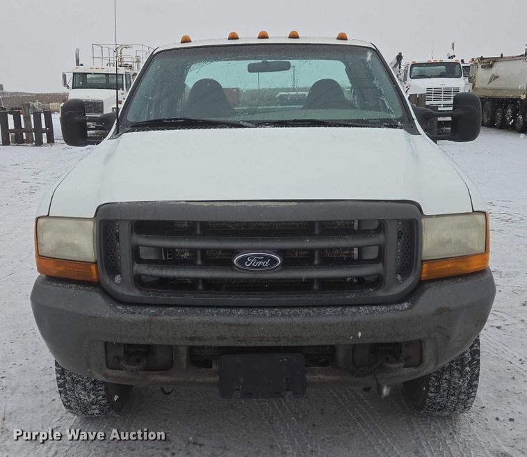 image for item EB1198 2000 Ford F350 SuperCab pickup truck