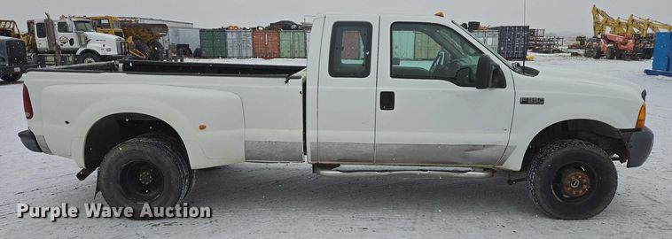 image for item EB1198 2000 Ford F350 SuperCab pickup truck