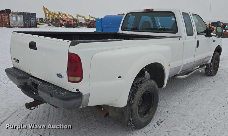 image for item EB1198 2000 Ford F350 SuperCab pickup truck