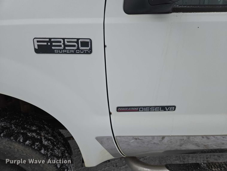 image for item EB1198 2000 Ford F350 SuperCab pickup truck