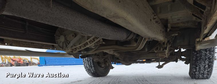 image for item EB1198 2000 Ford F350 SuperCab pickup truck