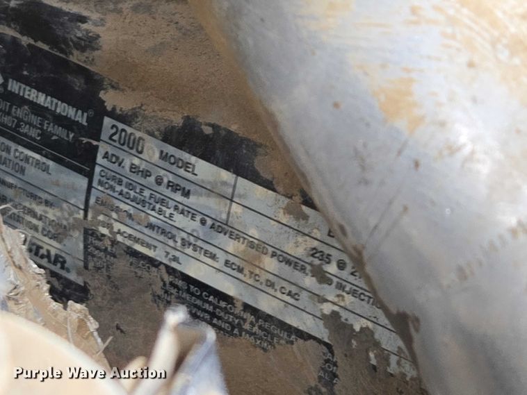 image for item EB1198 2000 Ford F350 SuperCab pickup truck