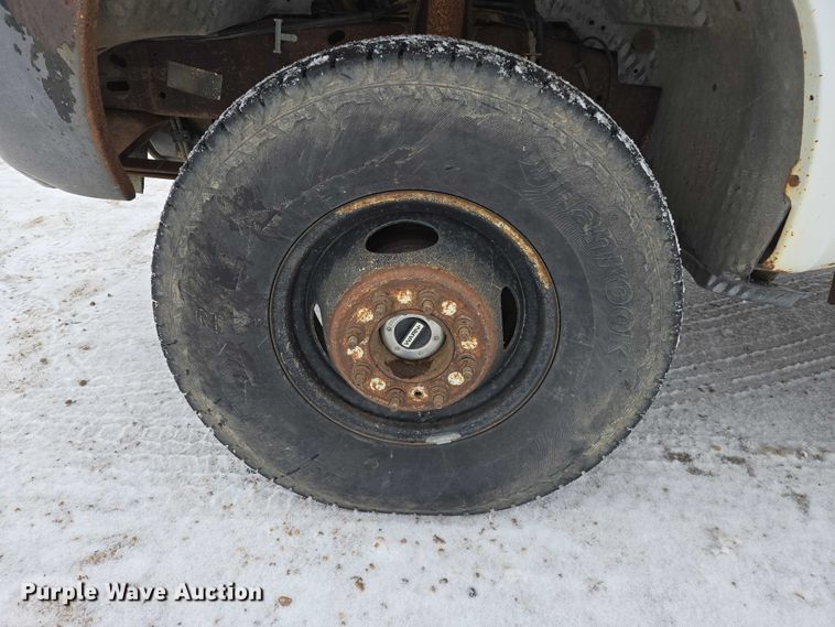 image for item EB1198 2000 Ford F350 SuperCab pickup truck