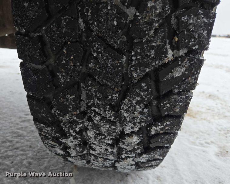 image for item EB1198 2000 Ford F350 SuperCab pickup truck