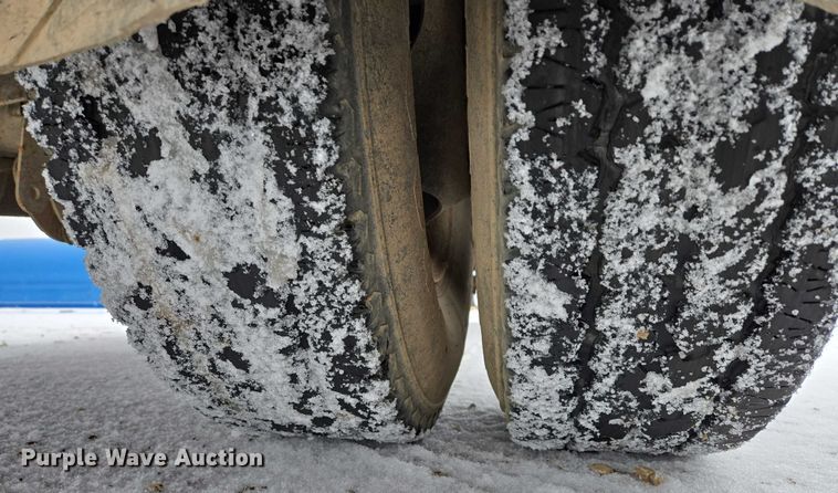 image for item EB1198 2000 Ford F350 SuperCab pickup truck