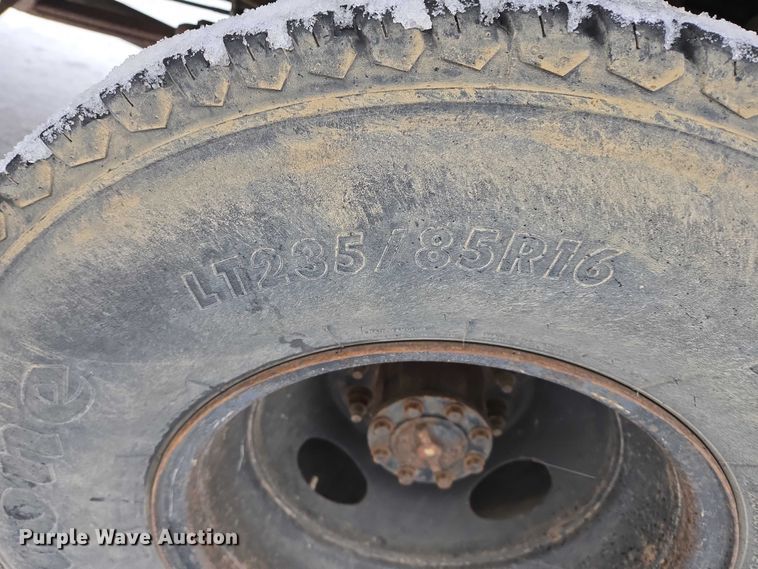 image for item EB1198 2000 Ford F350 SuperCab pickup truck