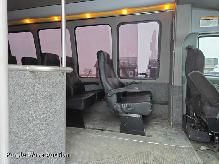 image for item EB1199 2004 International 3200 shuttle bus