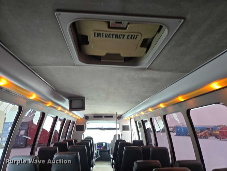 image for item EB1199 2004 International 3200 shuttle bus