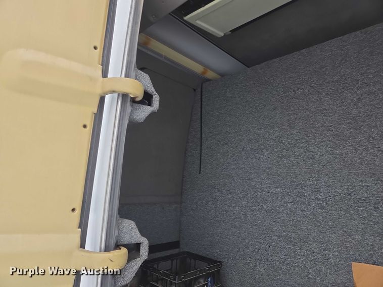 image for item EB1199 2004 International 3200 shuttle bus