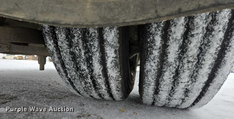 image for item EB1199 2004 International 3200 shuttle bus