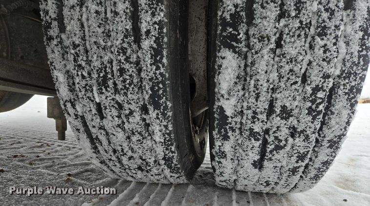 image for item EB1199 2004 International 3200 shuttle bus