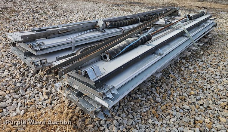 image for item EB8466 Overhead garage door