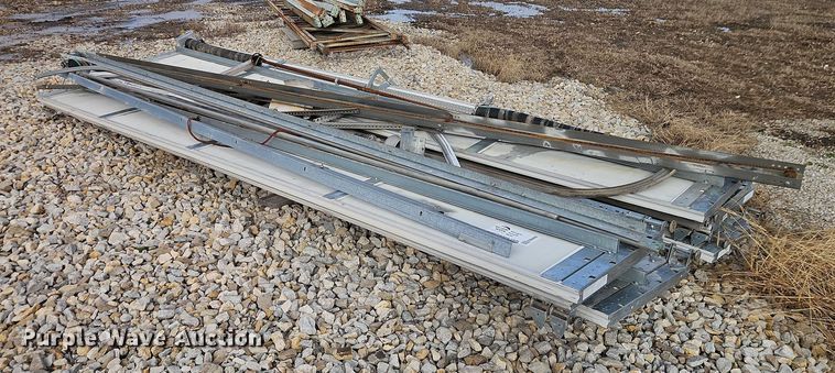 image for item EB8466 Overhead garage door