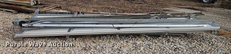 image for item EB8466 Overhead garage door