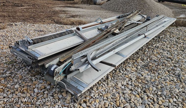 image for item EB8466 Overhead garage door