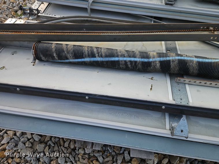 image for item EB8466 Overhead garage door