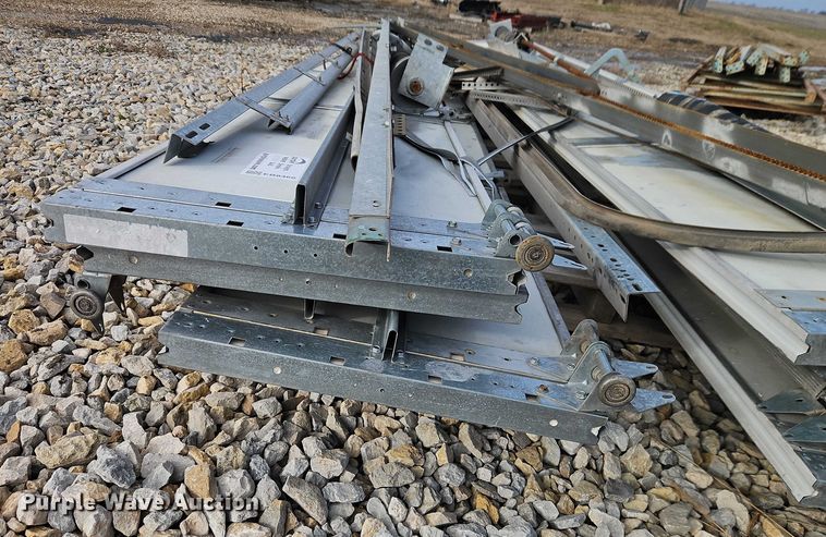 image for item EB8466 Overhead garage door