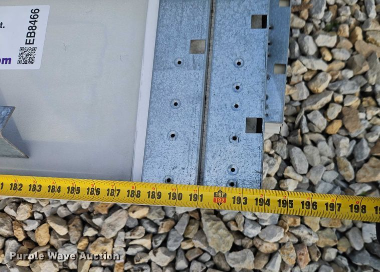 image for item EB8466 Overhead garage door