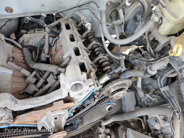 image for item EB8470 2008 Ford F350 Super Duty pickup truck cab and chassis