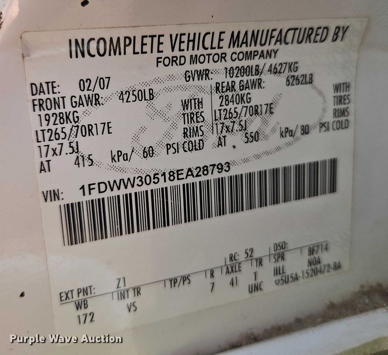 image for item EB8470 2008 Ford F350 Super Duty pickup truck cab and chassis