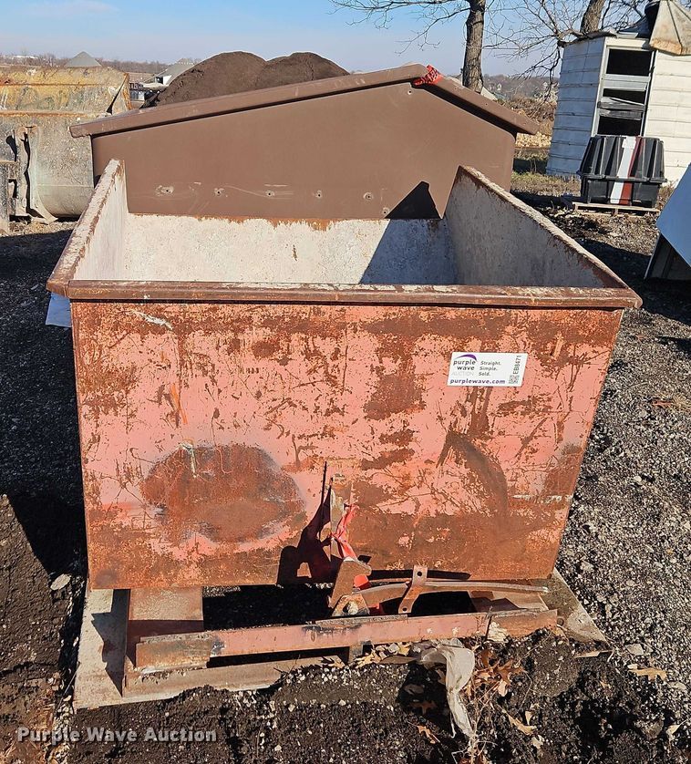 image for item EB8471 (6) dumpsters