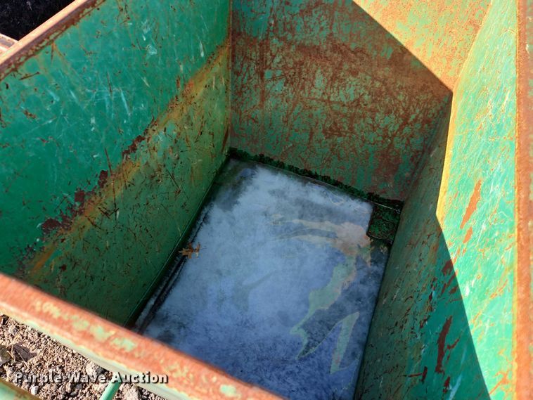 image for item EB8471 (6) dumpsters