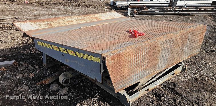 image for item EB8478 Pioneer Loading dock