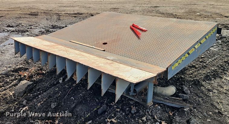 image for item EB8478 Pioneer Loading dock