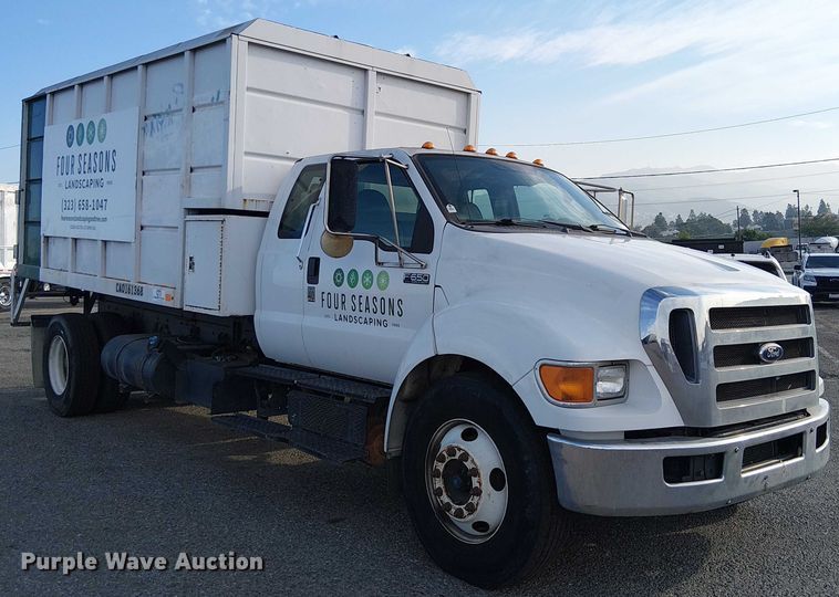 image for item EC1352 2011 Ford F650 Extended Cab chipper truck