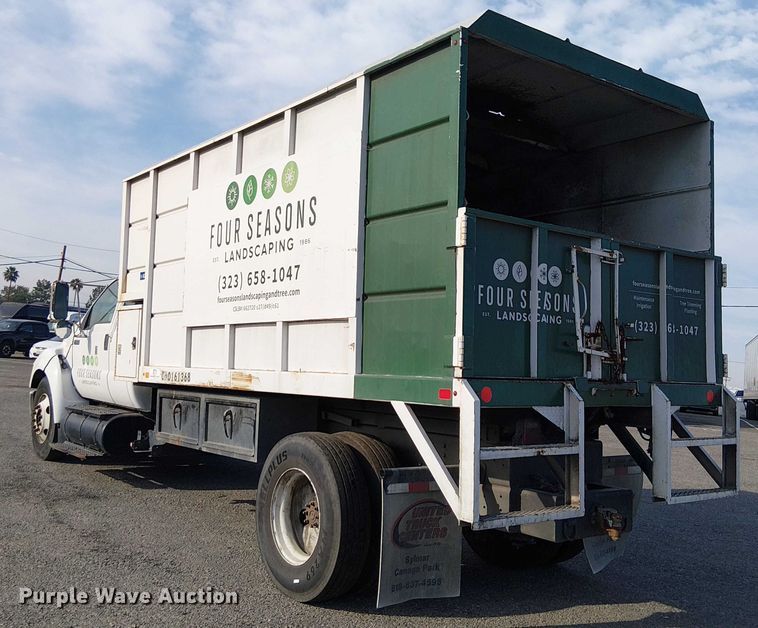image for item EC1352 2011 Ford F650 Extended Cab chipper truck