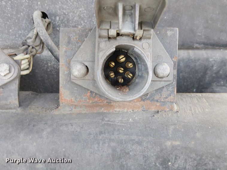 image for item EC1352 2011 Ford F650 Extended Cab chipper truck