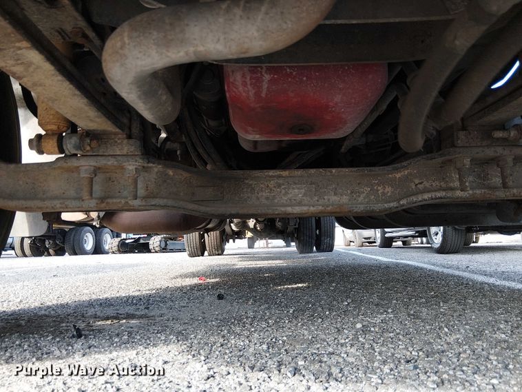 image for item EC1352 2011 Ford F650 Extended Cab chipper truck