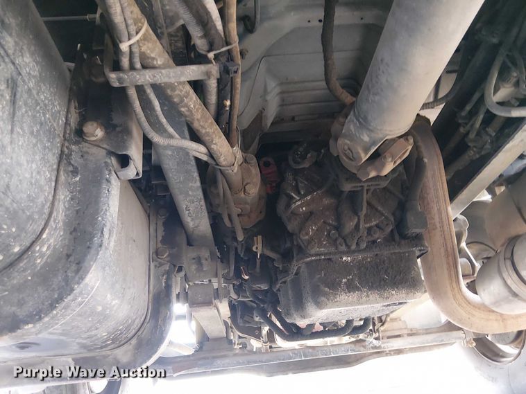 image for item EC1352 2011 Ford F650 Extended Cab chipper truck