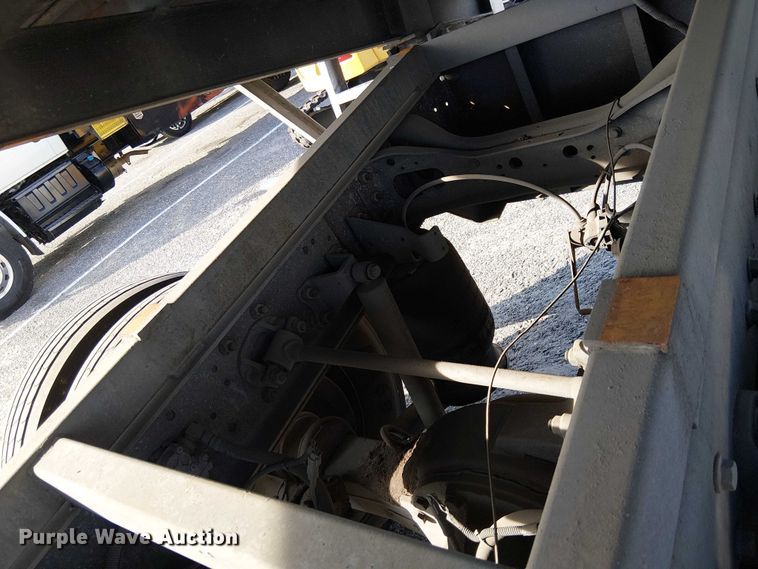 image for item EC1352 2011 Ford F650 Extended Cab chipper truck