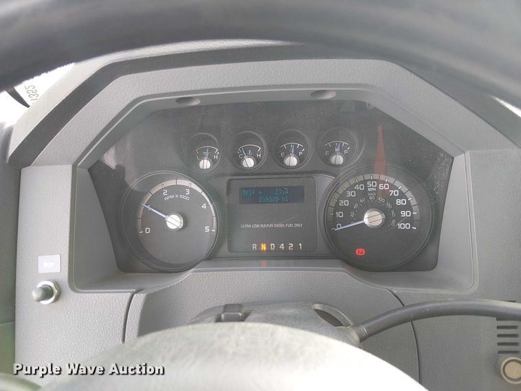 image for item EC1352 2011 Ford F650 Extended Cab chipper truck