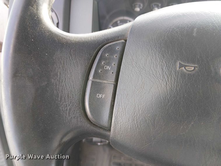 image for item EC1352 2011 Ford F650 Extended Cab chipper truck