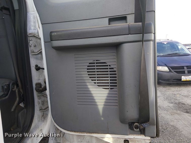 image for item EC1352 2011 Ford F650 Extended Cab chipper truck