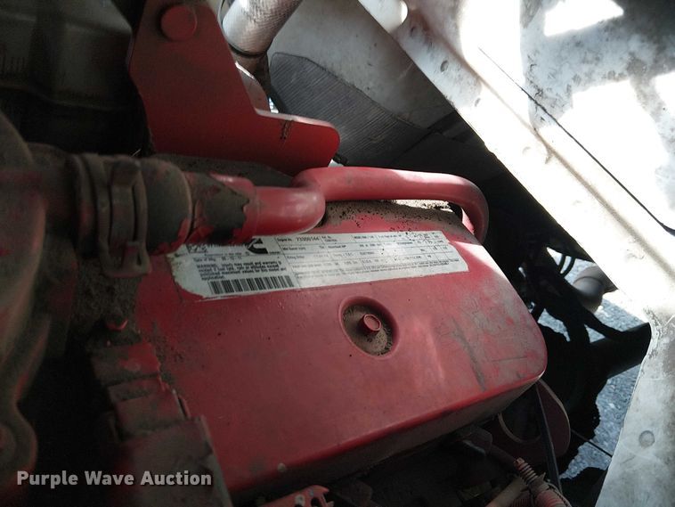 image for item EC1352 2011 Ford F650 Extended Cab chipper truck