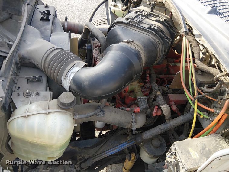 image for item EC1352 2011 Ford F650 Extended Cab chipper truck