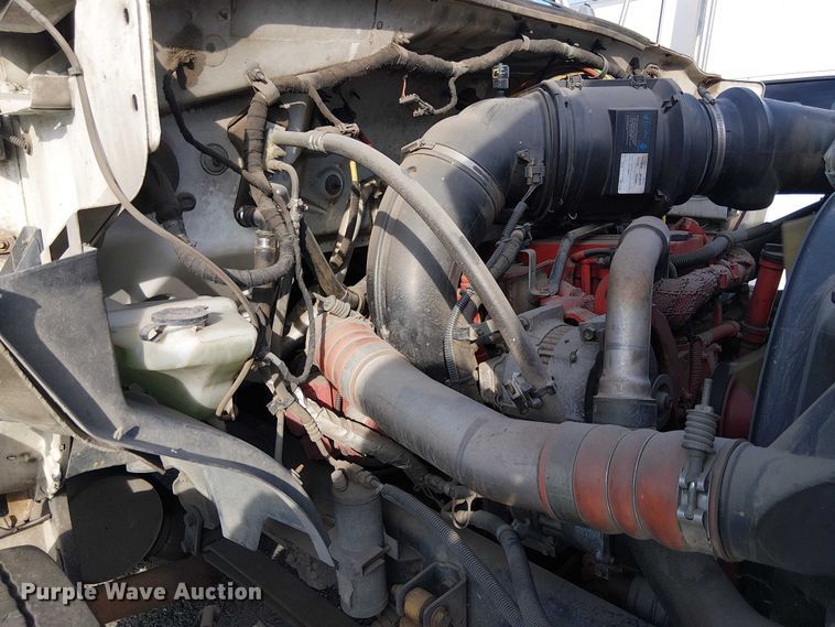 image for item EC1352 2011 Ford F650 Extended Cab chipper truck