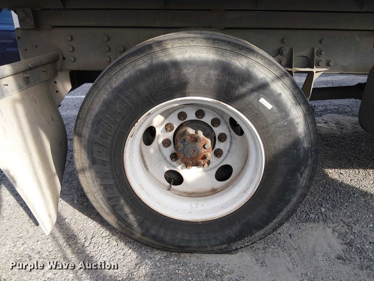 image for item EC1352 2011 Ford F650 Extended Cab chipper truck