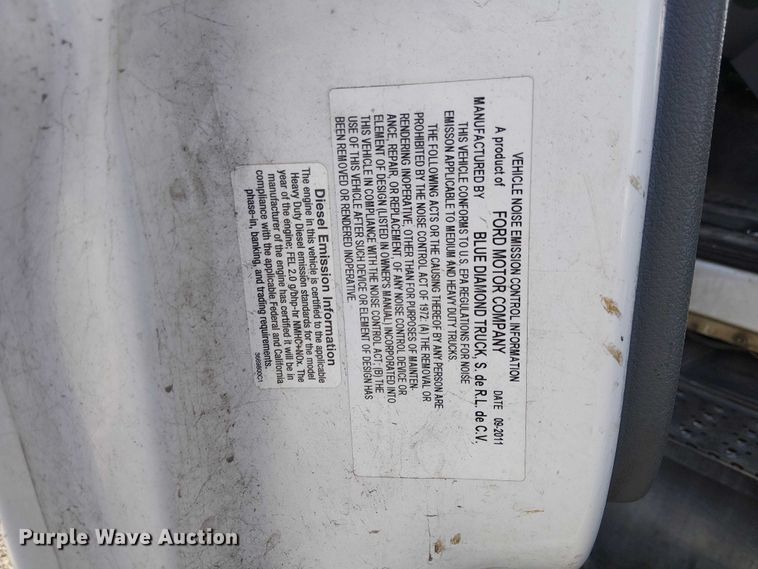 image for item EC1352 2011 Ford F650 Extended Cab chipper truck