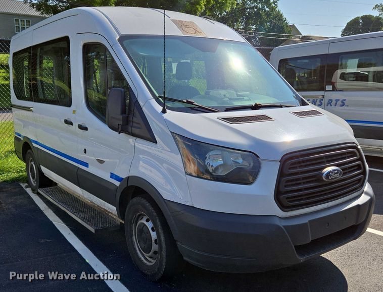 image for item EC4324 2017 Ford Transit 150 delivery van